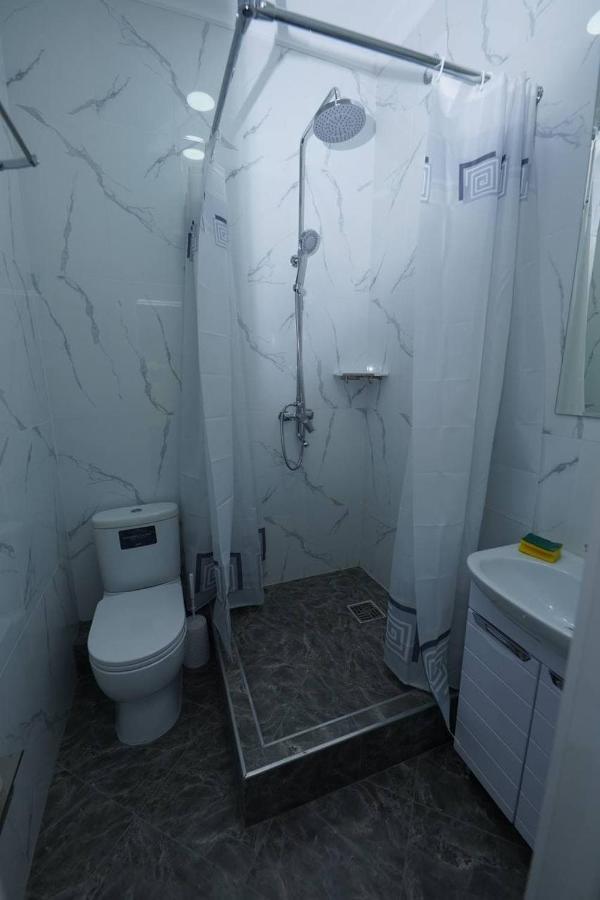 Halal Apart Hotel Almaty Exterior foto
